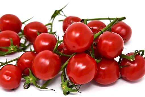 В Россию завезут 100 тыс. т импортных томатов без пошлины